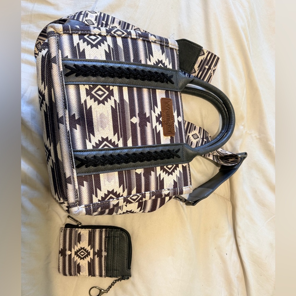 Wrangler Aztec Pattern Tote Bag in Black and Cream with Coin Pouch